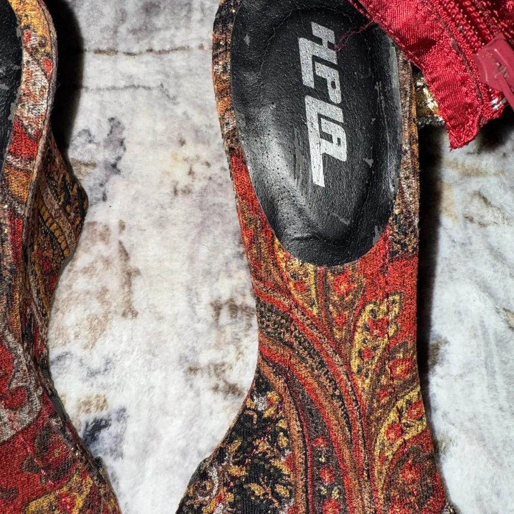 HPLA Women's Red Paisley Sandals - Picture 3 of 6